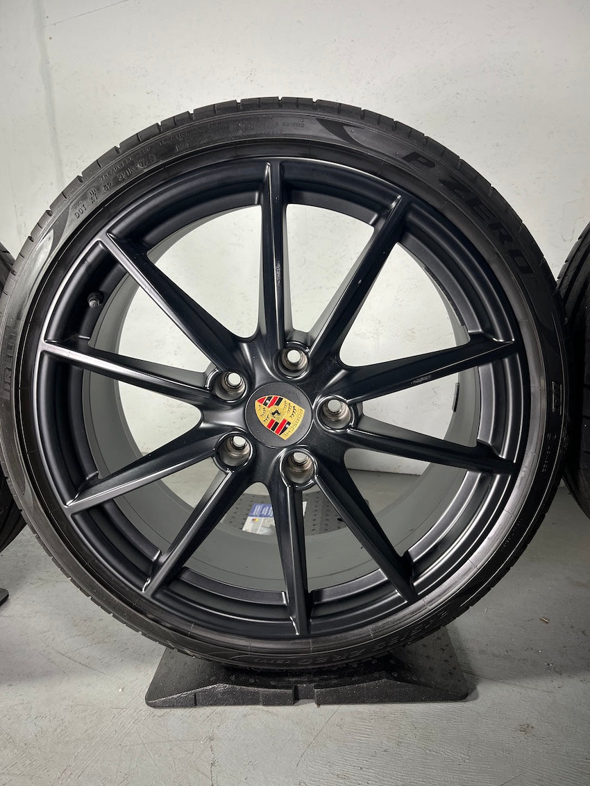 Porsche 992.1 20 21 Zoll Carrera S Sommerräder Pirelli DOT2022