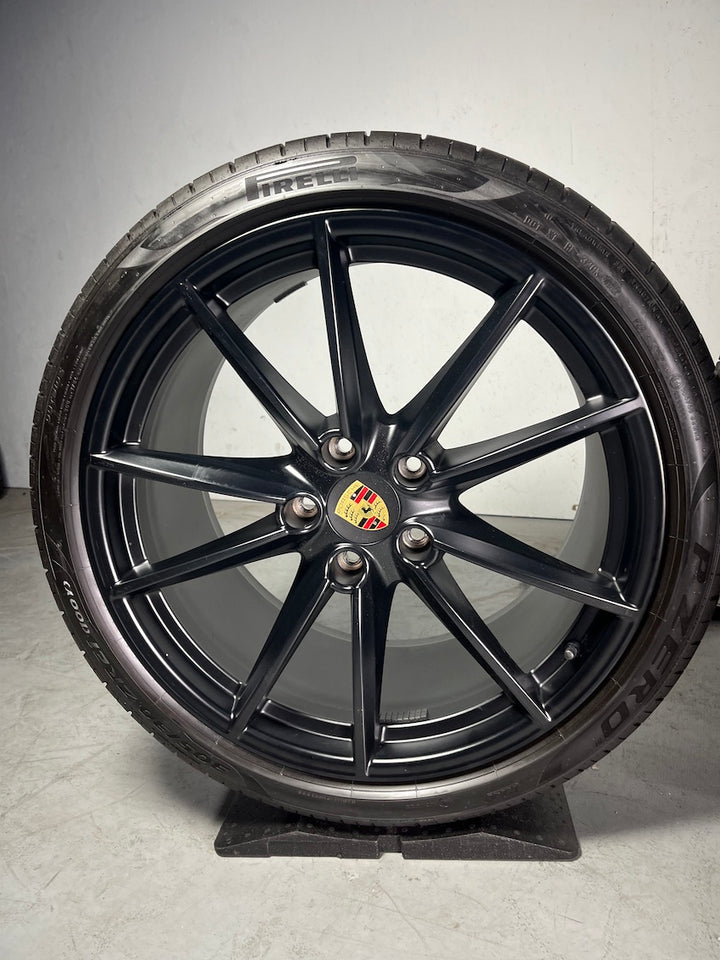 Porsche 992.1 20 21 Zoll Carrera S Sommerräder Pirelli DOT2022