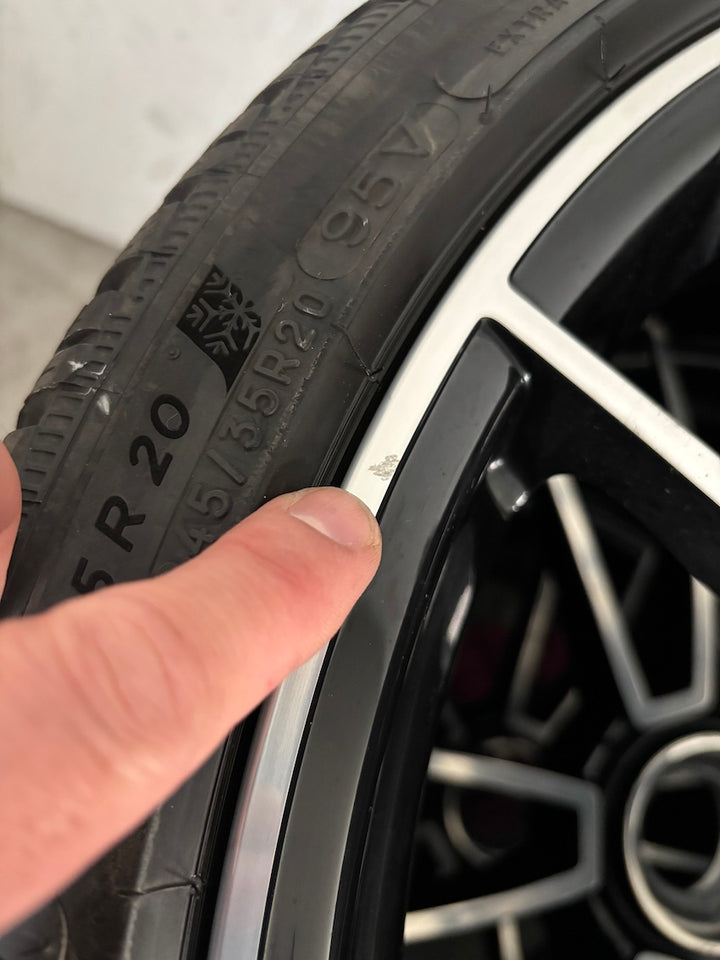 Porsche 992 20 21 Zoll Turbo S Winter Räder Michelin TOP 7mm