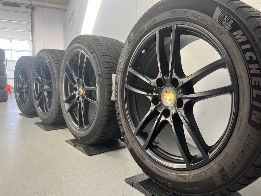 Porsche Cayenne E3 9Y0 20 Zoll E3 SPORT Winter Räder Michelin