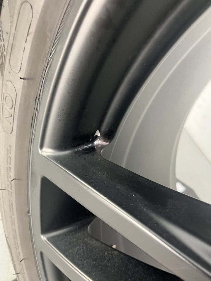 Porsche Cayenne E3 9Y0 20 Zoll E3 SPORT Winter Räder Michelin