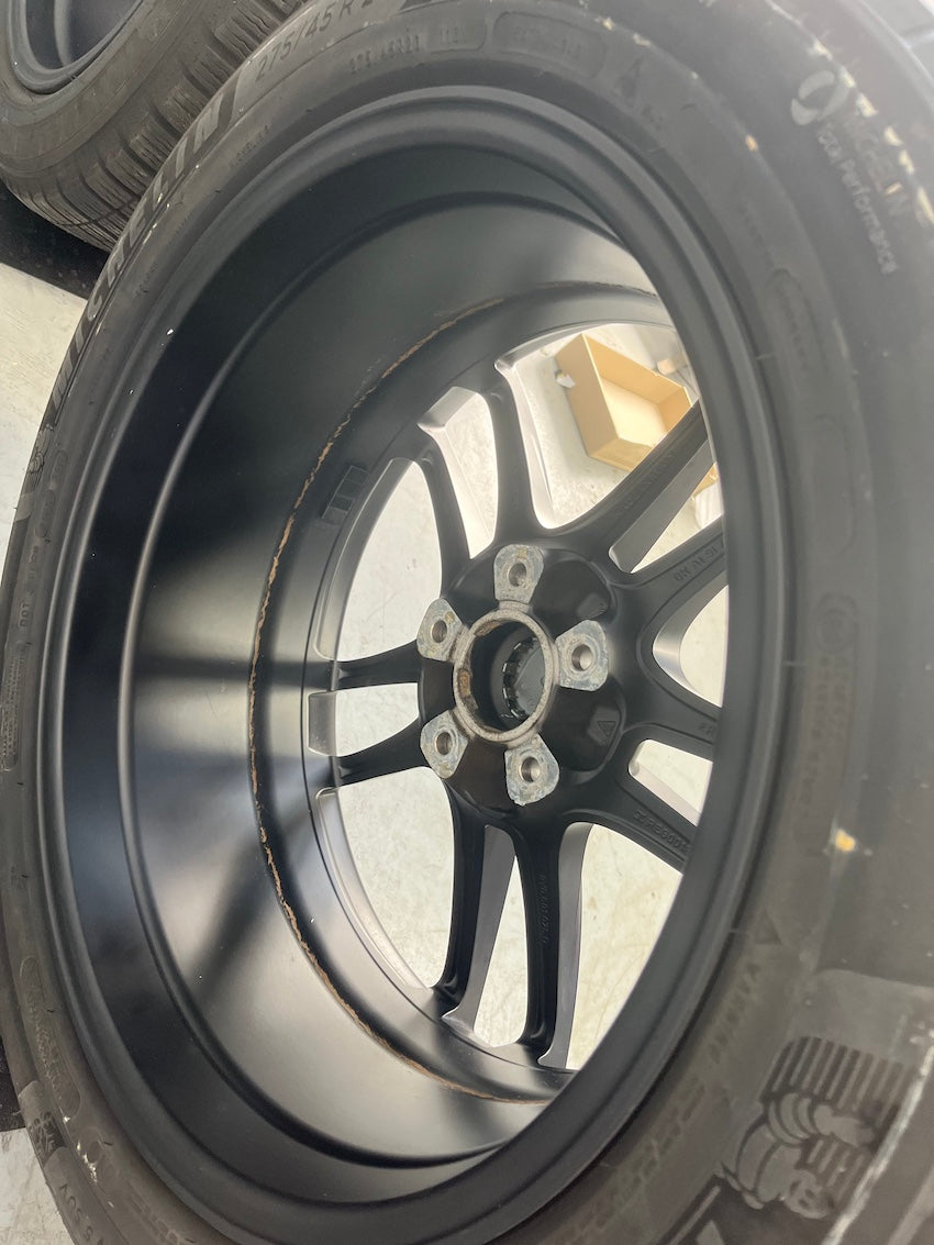 Porsche Cayenne E3 9Y0 20 Zoll E3 SPORT Winter Räder Michelin