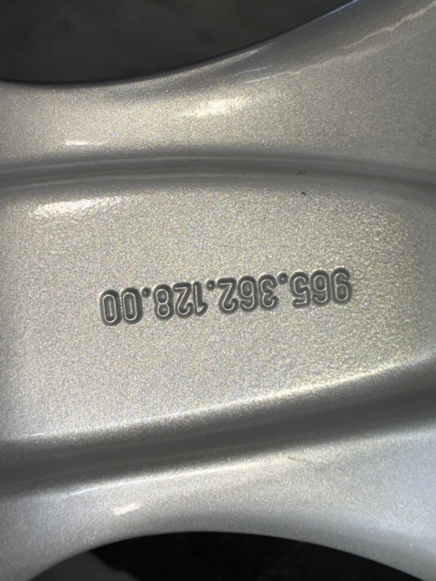 Porsche 964 17 Zoll Cup I Sommer Räder 7J + 9J NEUER RADSATZ Pirelli 2026/2025