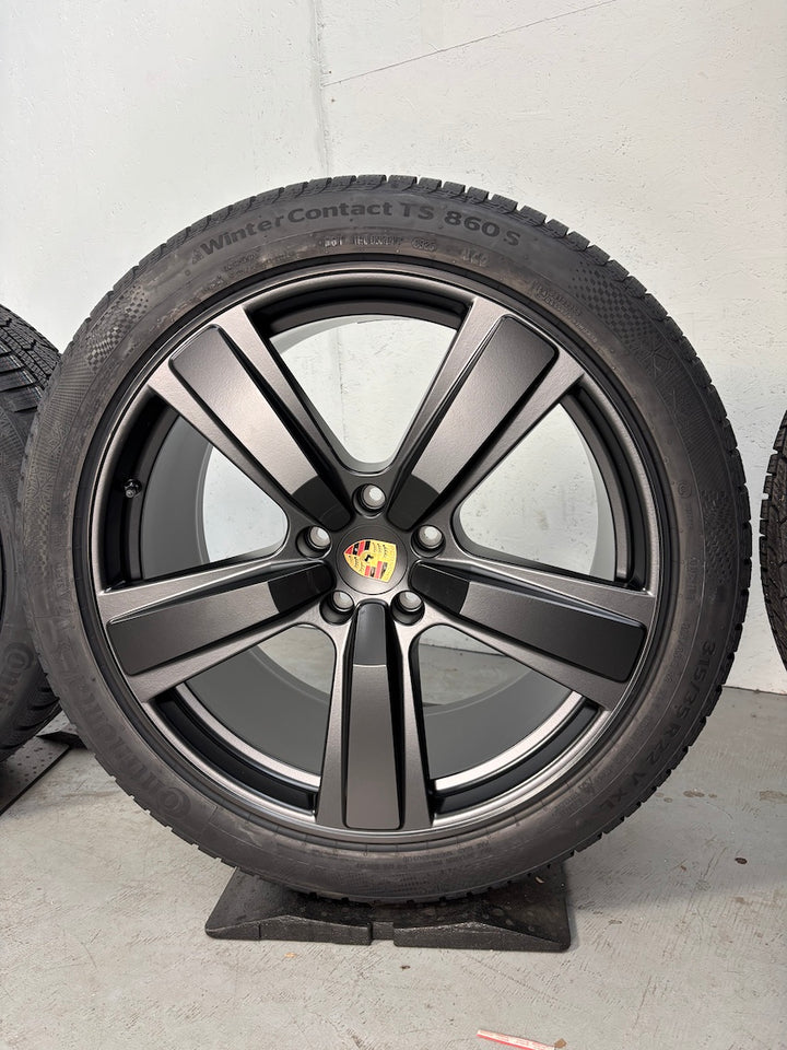 Porsche Cayenne Coupe E3 II 22 Zoll Exclusive Design Winter Continental NEU 2025