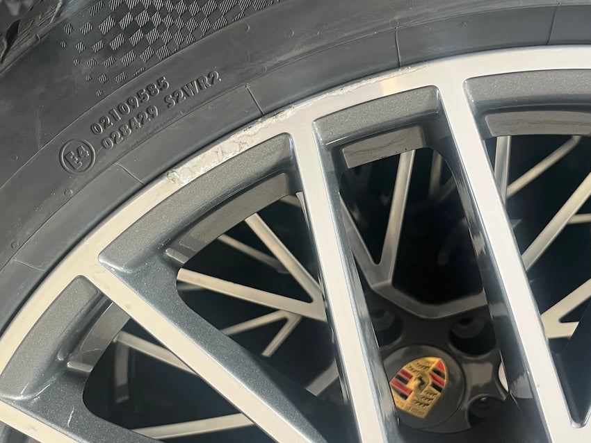 Porsche Cayenne E3 I 9Y0 21 Zoll RS Spyder Winter Räder Conti MwSt.awb.
