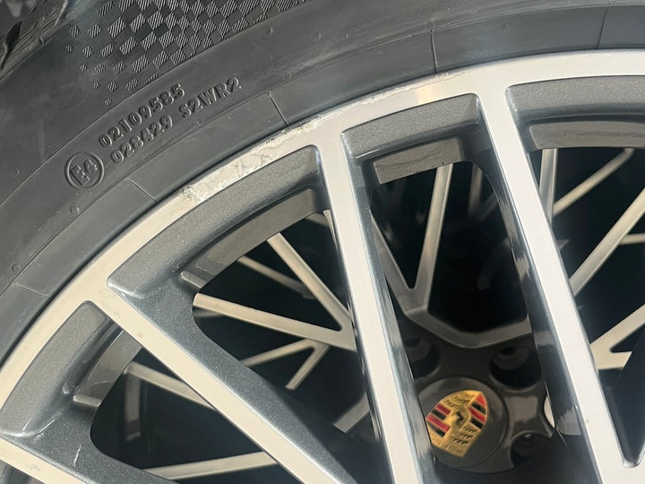 Porsche Cayenne E3 I 9Y0 21 Zoll RS Spyder Winter Räder Conti MwSt.awb.