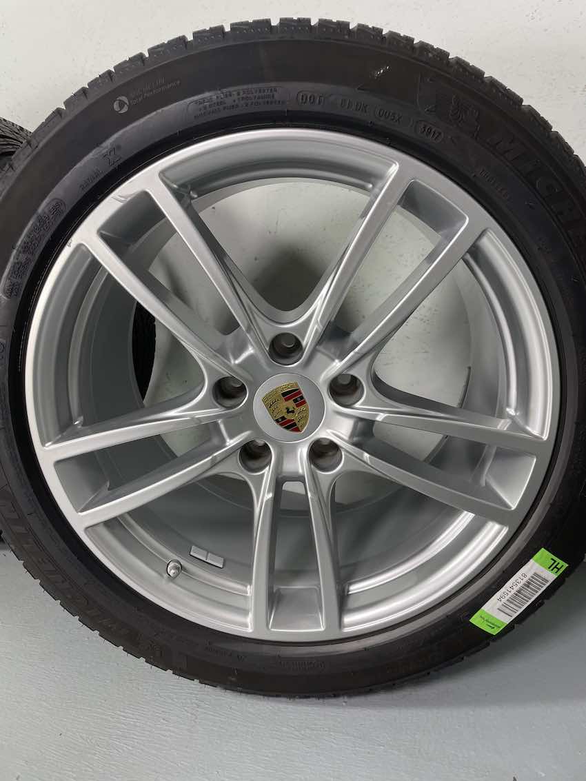 Porsche Cayenne COUPE 20 Zoll E3 SPORT 9Y0 Winterräder Pirelli DOT2023 NEU