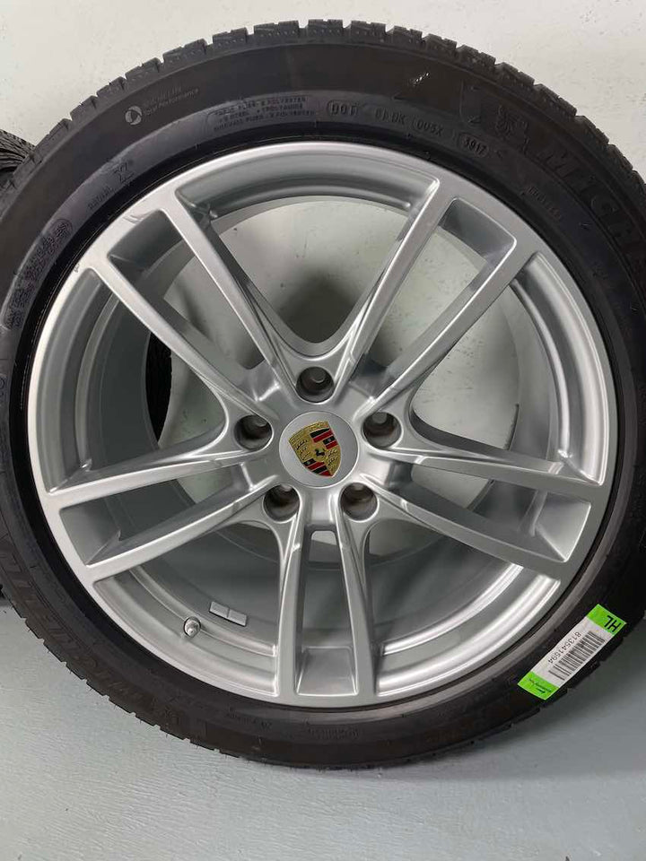 Porsche Cayenne COUPE 20 Zoll E3 SPORT 9Y0 Winterräder Pirelli DOT2023 NEU