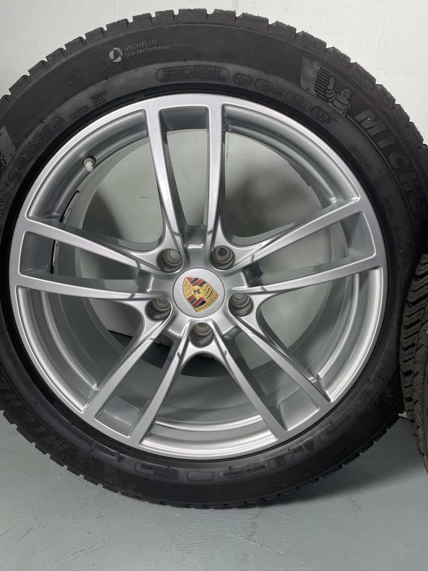 Porsche Cayenne COUPE 20 Zoll E3 SPORT 9Y0 Winterräder Pirelli DOT2023 NEU