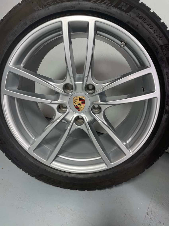 Porsche Cayenne COUPE 20 Zoll E3 SPORT 9Y0 Winterräder Pirelli DOT2023 NEU