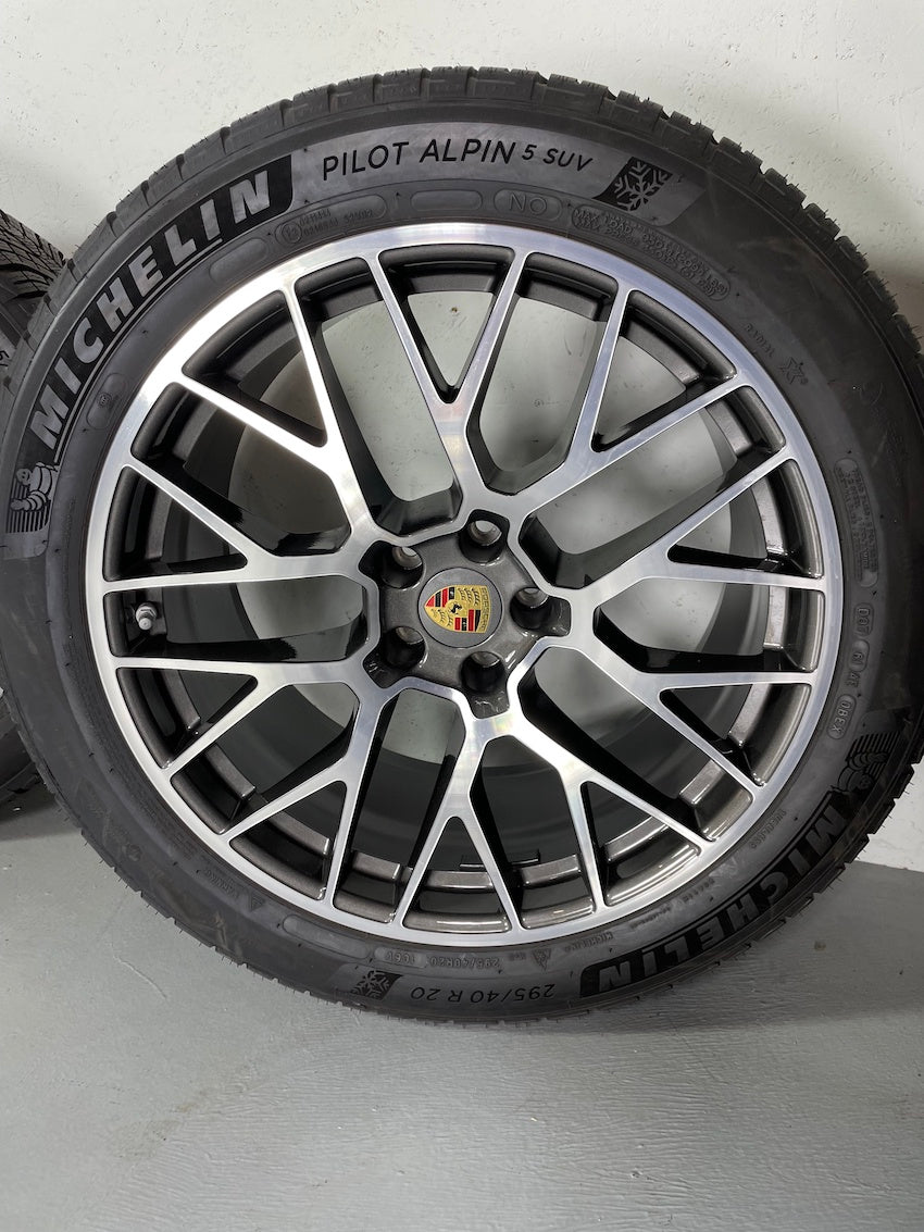 Porsche Macan I+II 20 Zoll RS Spyder Winter Räder Michelin 7mm DOT2020