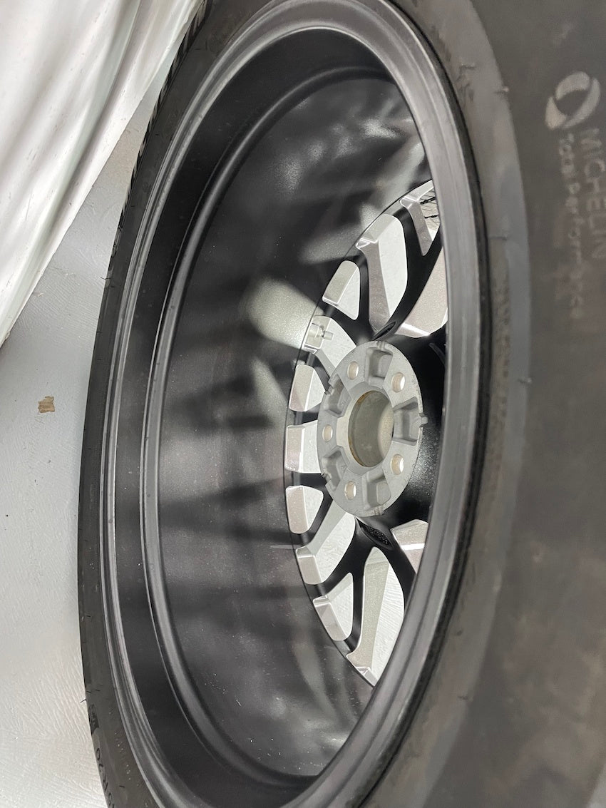Porsche Macan I+II 20 Zoll RS Spyder Winter Räder Michelin 7mm DOT2020