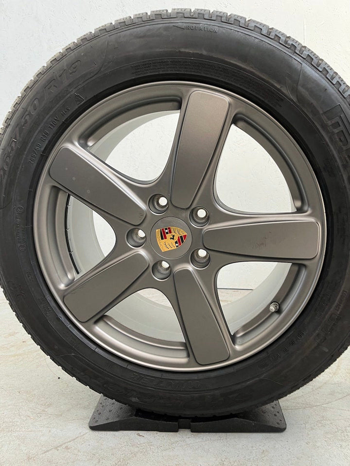 Porsche Cayenne 19 Zoll 958 Sport Classic Winter Räder Pirelli PLATINUM TOP