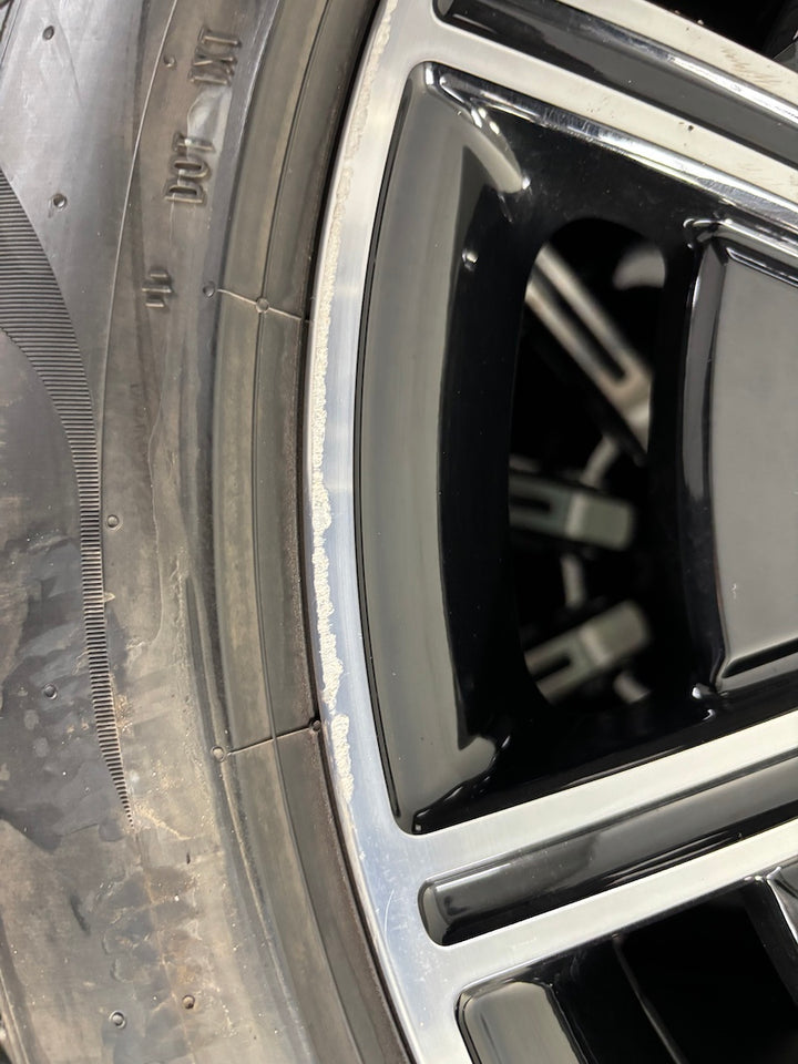Porsche Taycan 20 Zoll Sport Aero Winterräder Pirelli MwSt.awb. 7mm 95%