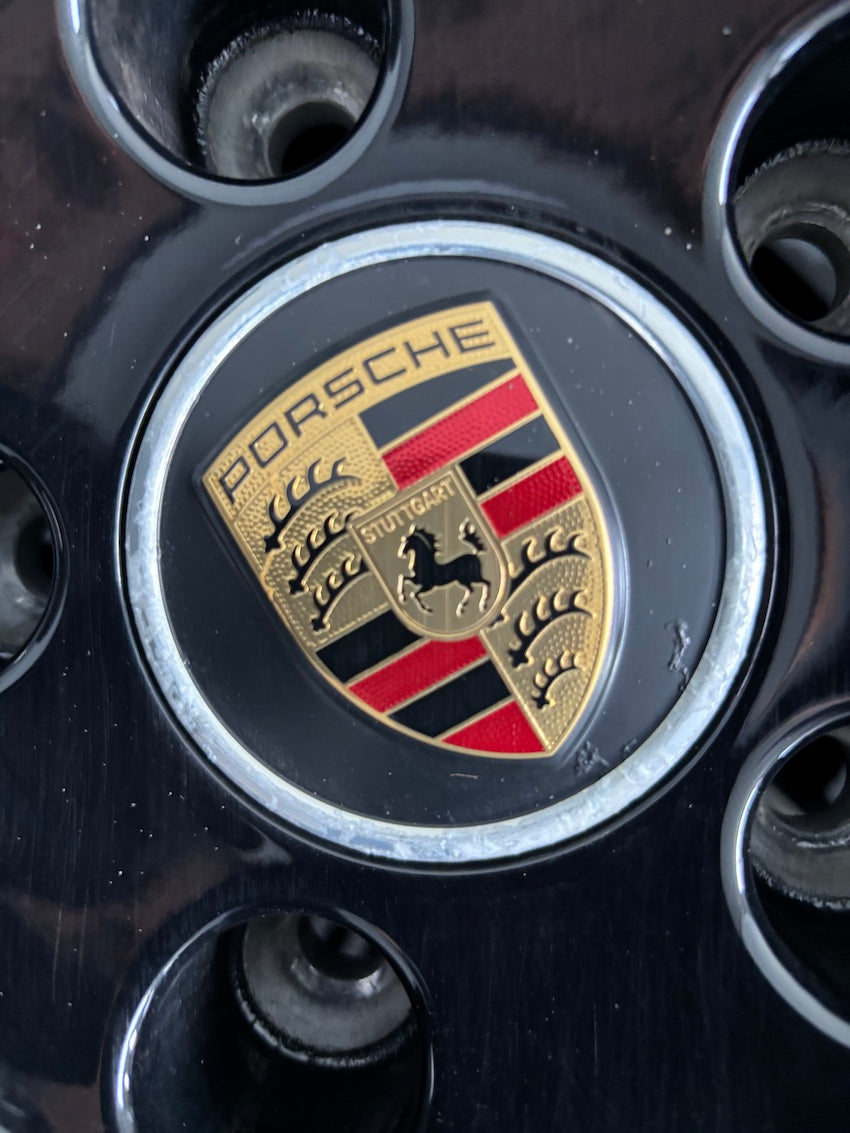 Porsche Taycan 20 Zoll Sport Aero Winterräder Pirelli MwSt.awb. 7mm 95%