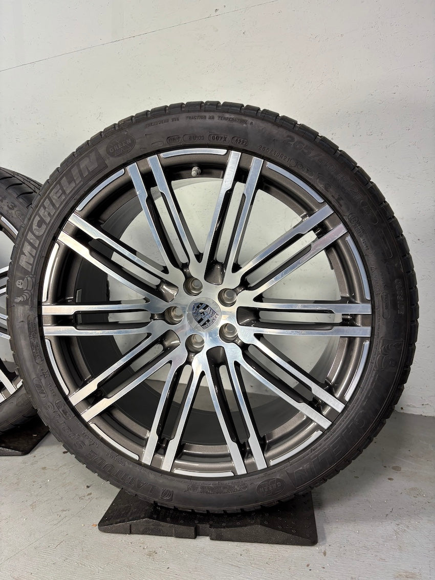 Porsche Macan I 21 Turbo III Sommer Räder NEUREIFEN MICHELIN N0