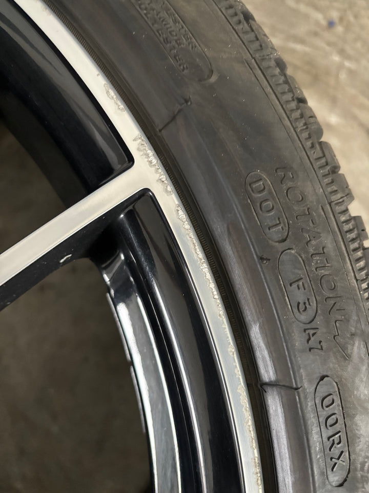 Porsche 992 20 21 Zoll Turbo S Winter Räder Michelin TOP