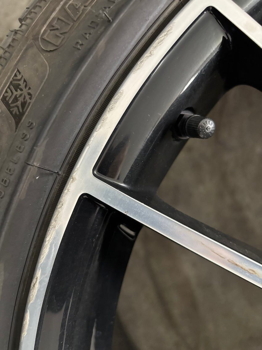 Porsche 992 20 21 Zoll Turbo S Winter Räder Michelin TOP