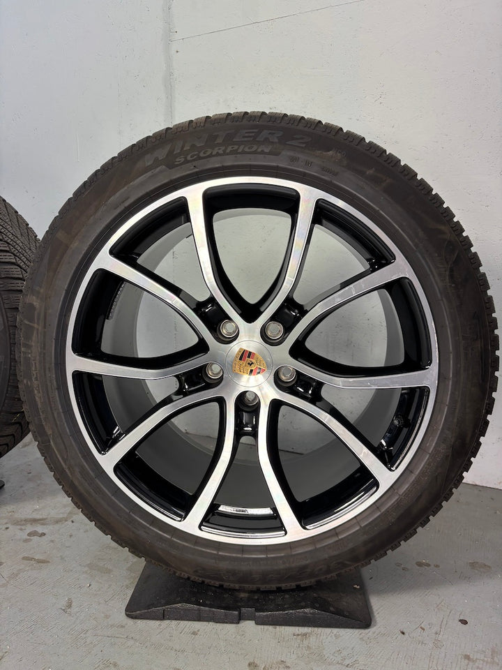 Porsche Cayenne COUPE E3 II 9Y0 21 Zoll RS Spyder Winter DOT2023