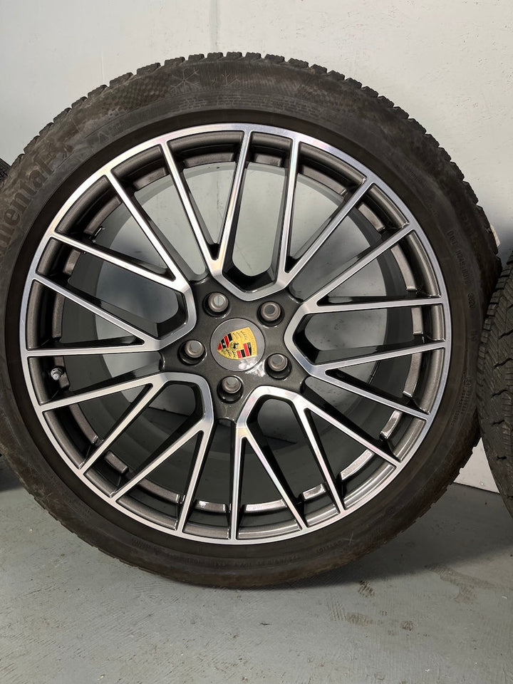 Porsche Cayenne COUPE E3 9Y0 21 Zoll RS Spyder Winter DOT2020 7mm Conti