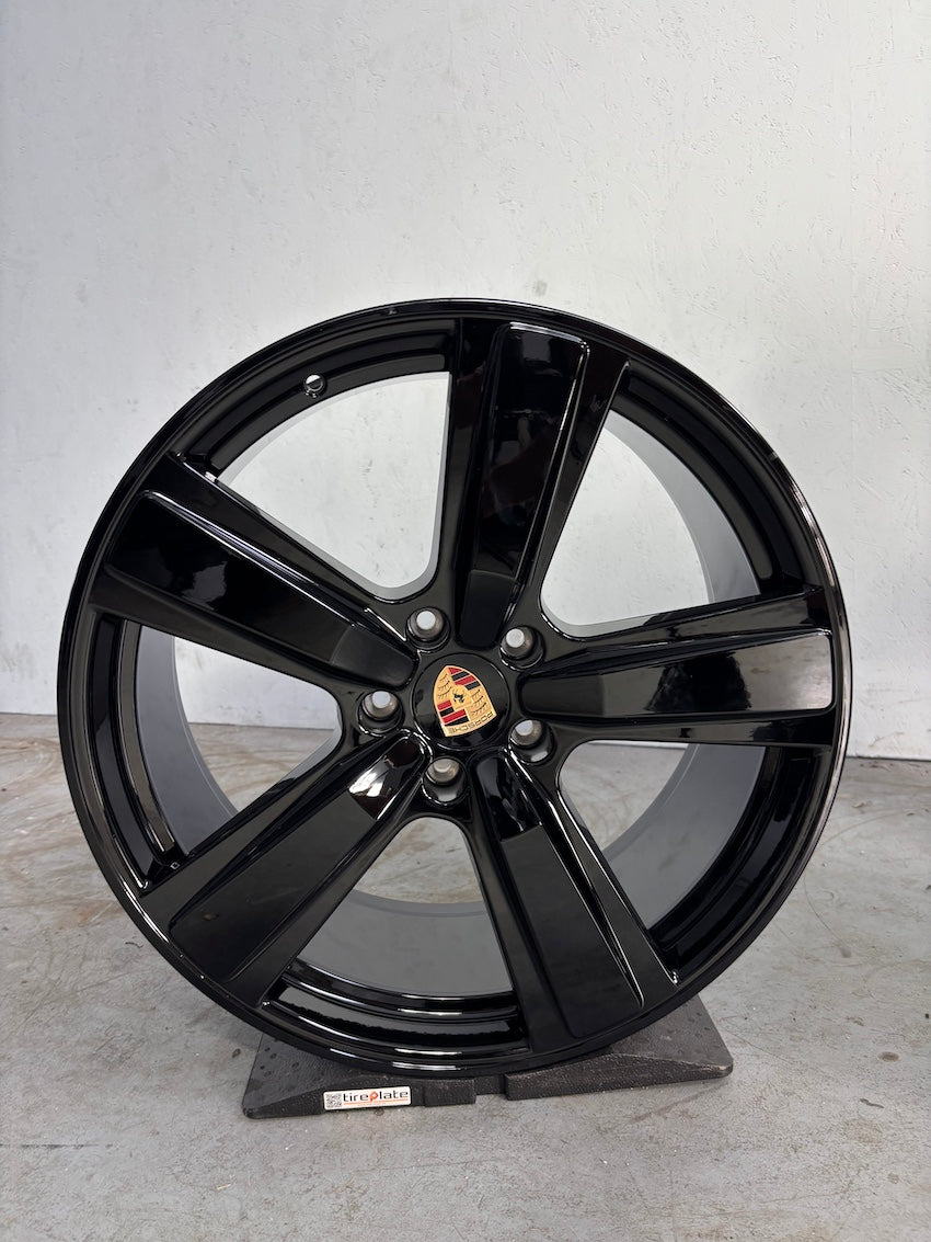 Porsche Cayenne E3 II 22 Zoll Exclusive Design Felgen NEU glanzschwarz OU7