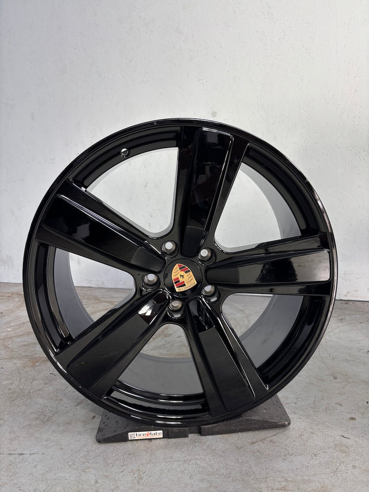 Porsche Cayenne E3 II 22 Zoll Exclusive Design Felgen NEU glanzschwarz OU7