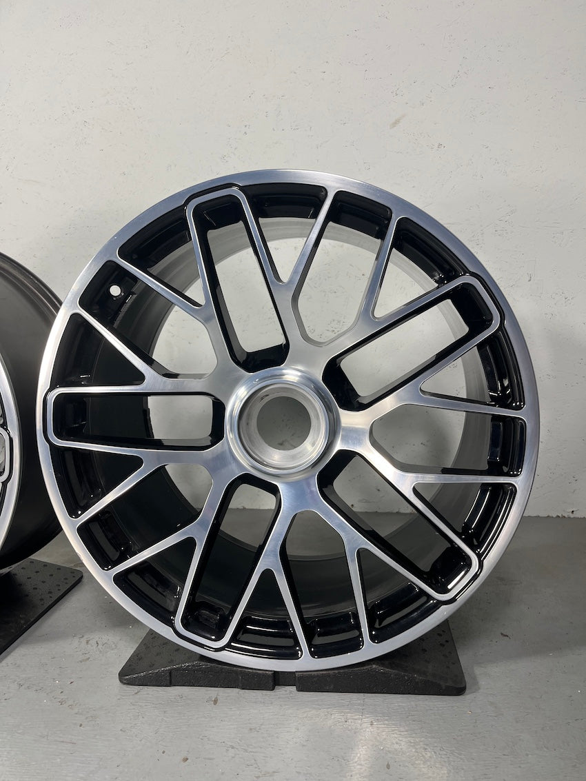 Porsche 991.2 20 Zoll GTS Winter Felgen Turbo S neuwertig ORIGINAL