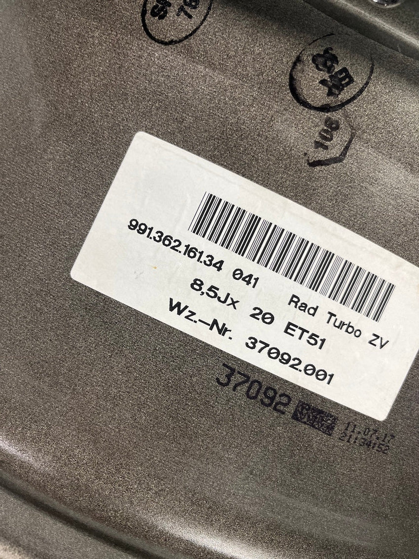 Porsche 991.2 20 Zoll GTS Winter Felgen Turbo S neuwertig ORIGINAL