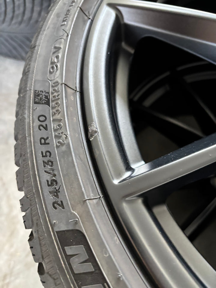 Porsche 992 20 21 Zoll Carrera S Winter Räder Michelin DOT 2022