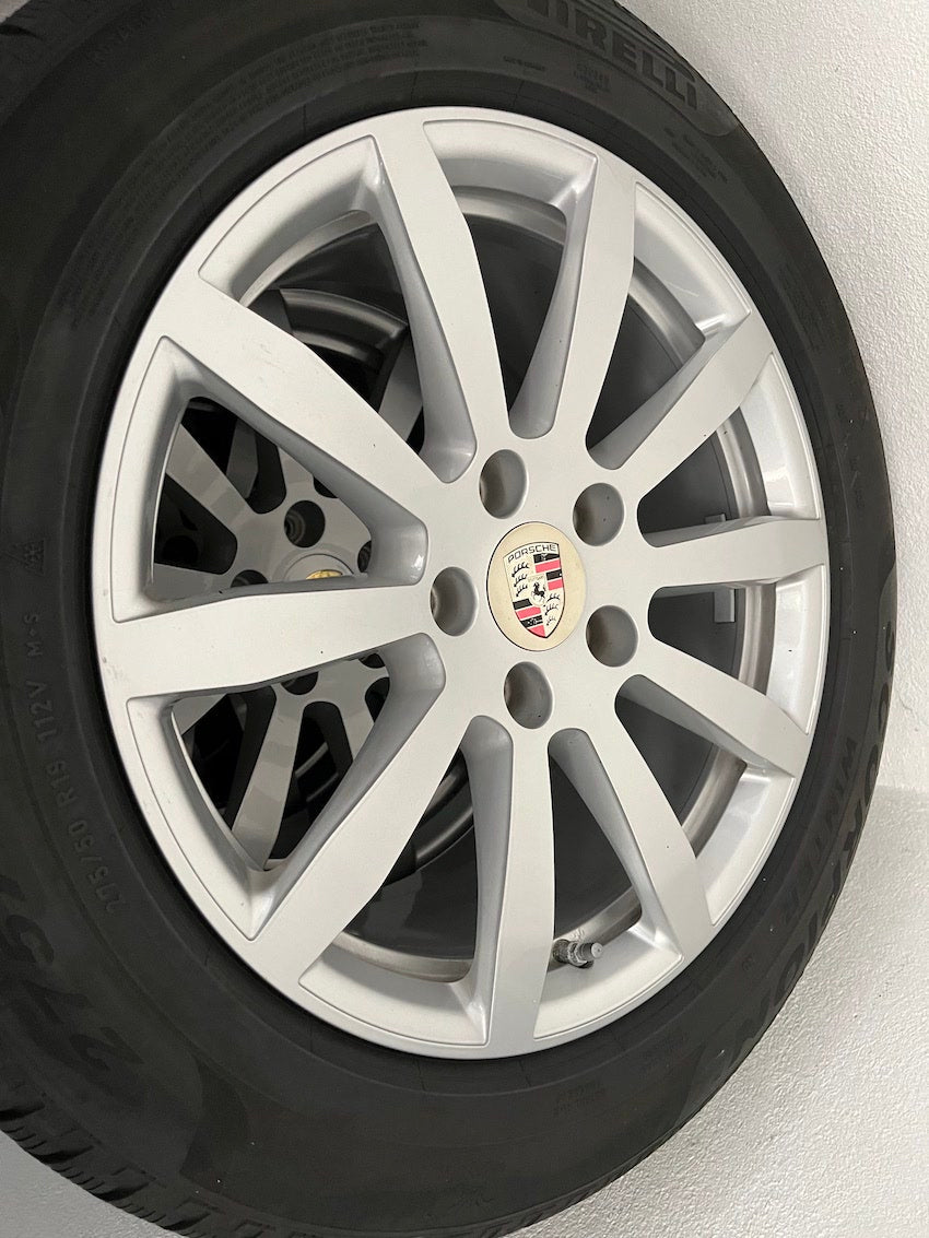 Porsche Cayenne 19 Zoll E3 9Y0 Winter Räder Pirelli NEUREIFEN aus 2022/2023