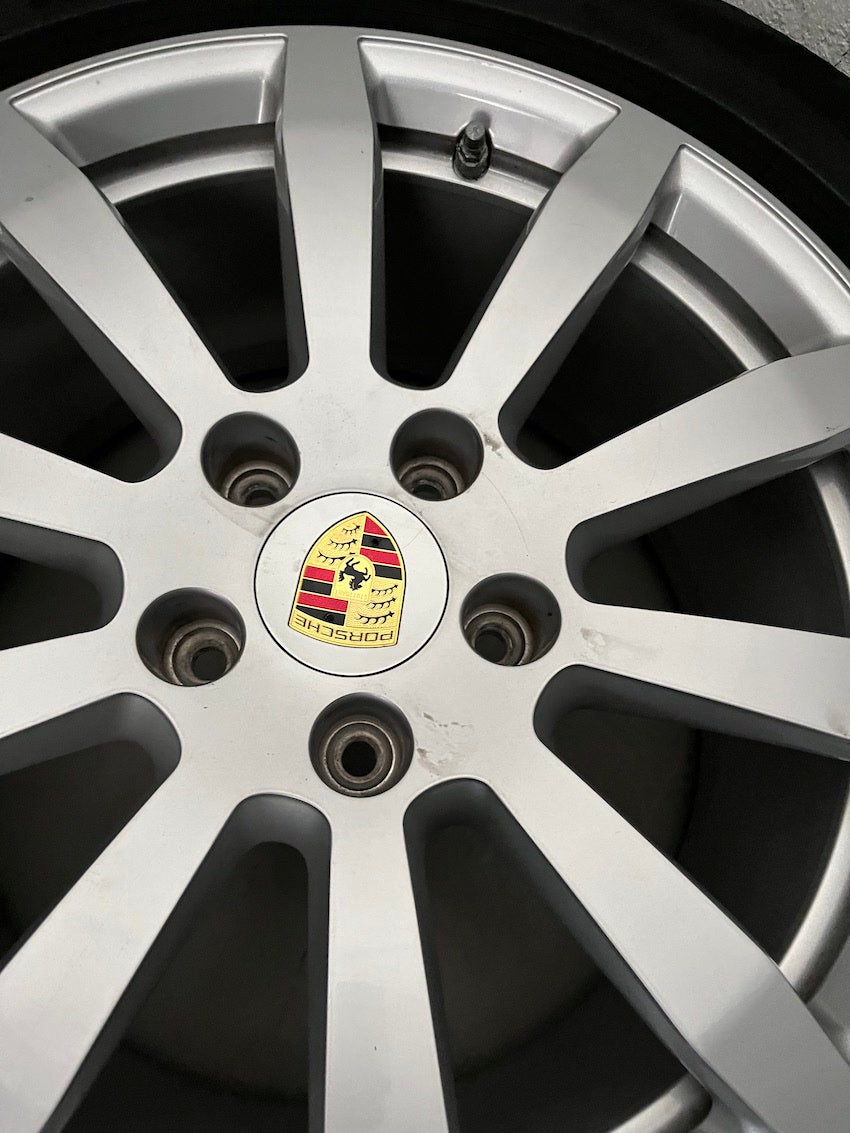 Porsche Cayenne 19 Zoll E3 9Y0 Winter Räder Pirelli MwSt.awb. TOP