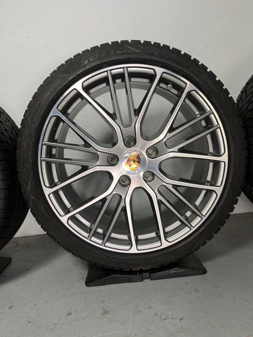 Porsche Panamera 971 21 Zoll Exclusive Design Sport Winter Pirelli DOT2021 7mm