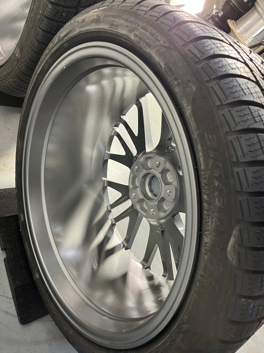 Porsche Panamera 971 21 Zoll Exclusive Design Sport Winter Pirelli DOT2021 7mm