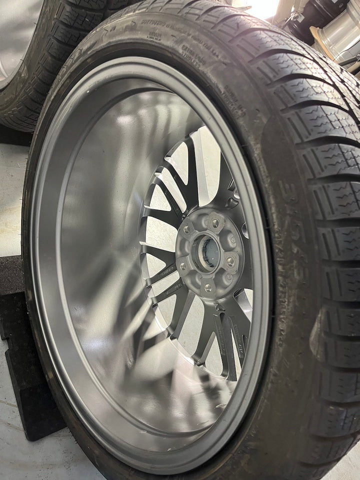 Porsche Panamera 971 21 Zoll Exclusive Design Sport Winter Pirelli DOT2021 7mm