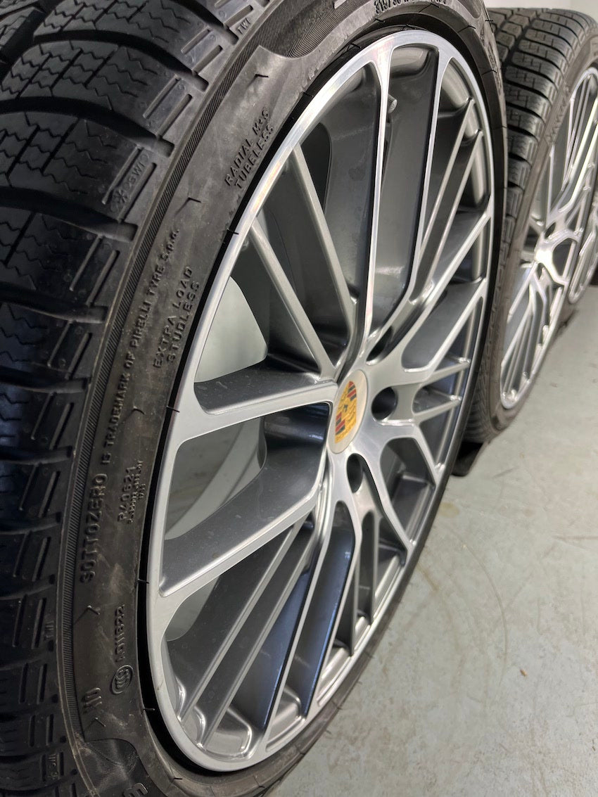 Porsche Panamera 971 21 Zoll Exclusive Design Sport Winter Pirelli DOT2021 7mm