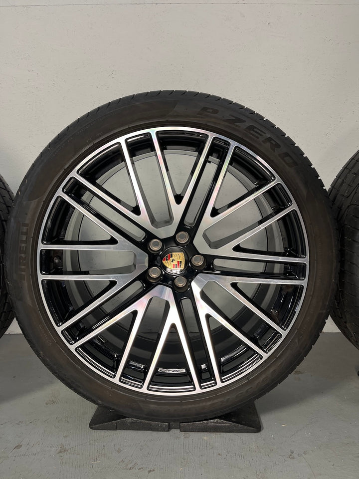 Porsche Macan III 21 Turbo Design Sommer Räder Pirelli TOP 6,5mm