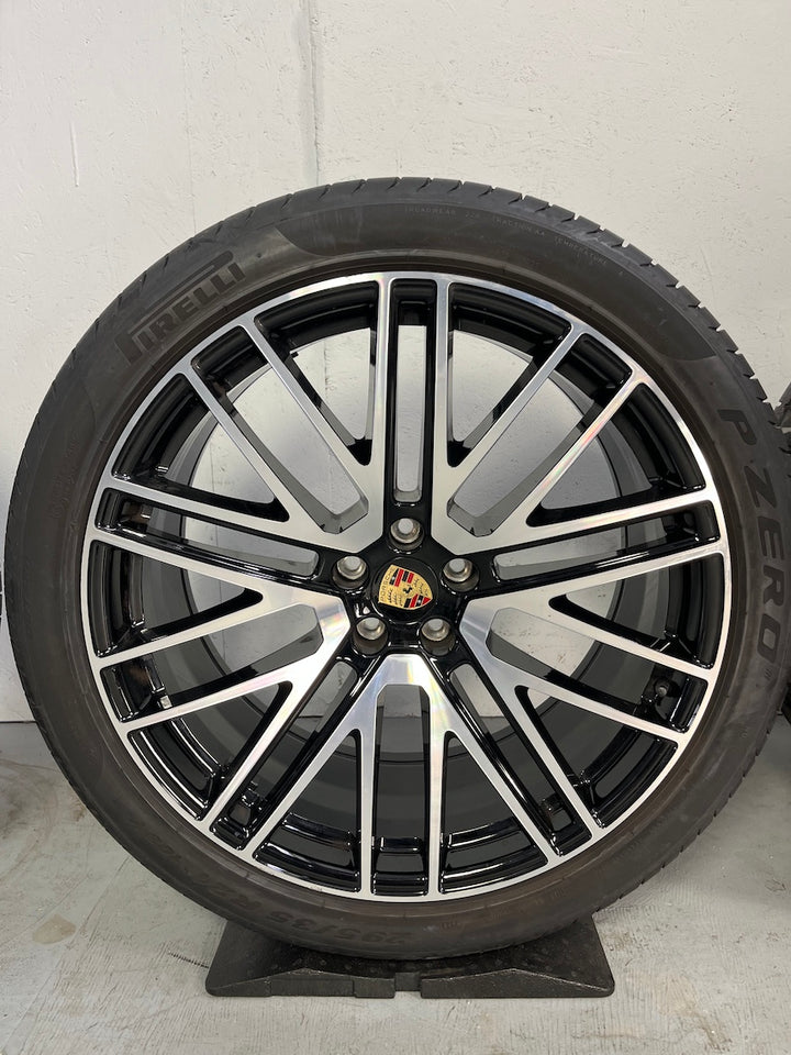 Porsche Macan III 21 Turbo Design Sommer Räder Pirelli TOP 6,5mm