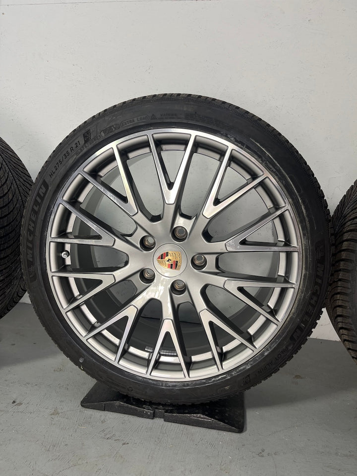 Porsche Panamera G3 976 21 Zoll Exclusive Design Winter Räder Michelin 900Km -18%