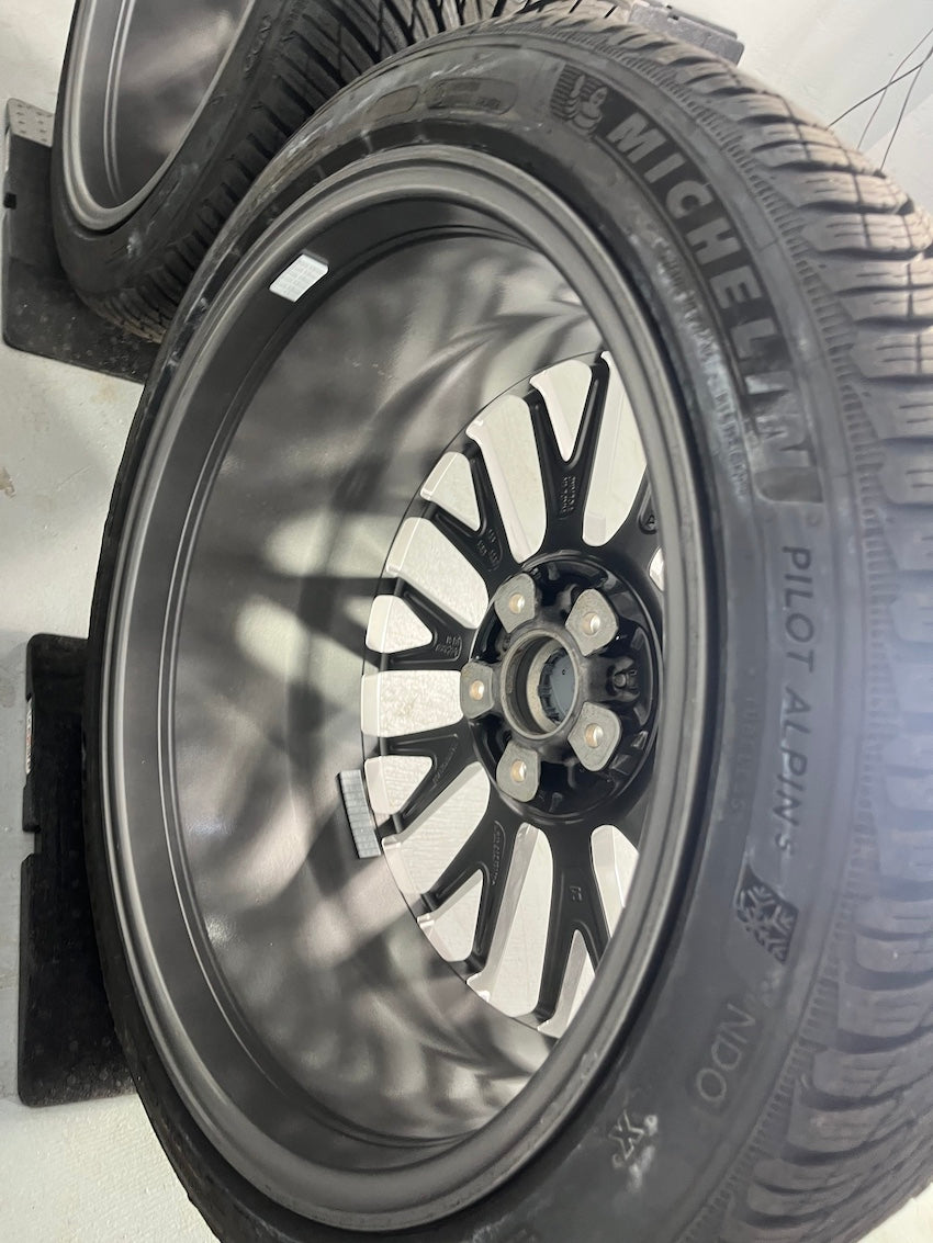 Porsche Panamera G3 976 21 Zoll Exclusive Design Winter Räder Michelin 900Km -18%