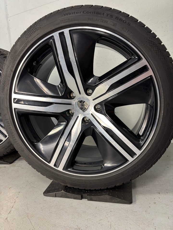 Porsche Macan Electric EV 22 Zoll Exclusive Design Winter Räder -37% vom LP