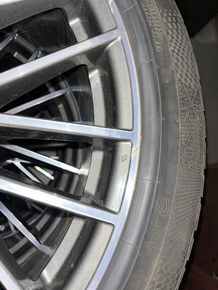 Porsche Cayenne E3 9Y0 21 Zoll RS Spyder Winter Räder Conti MwSt. awb.