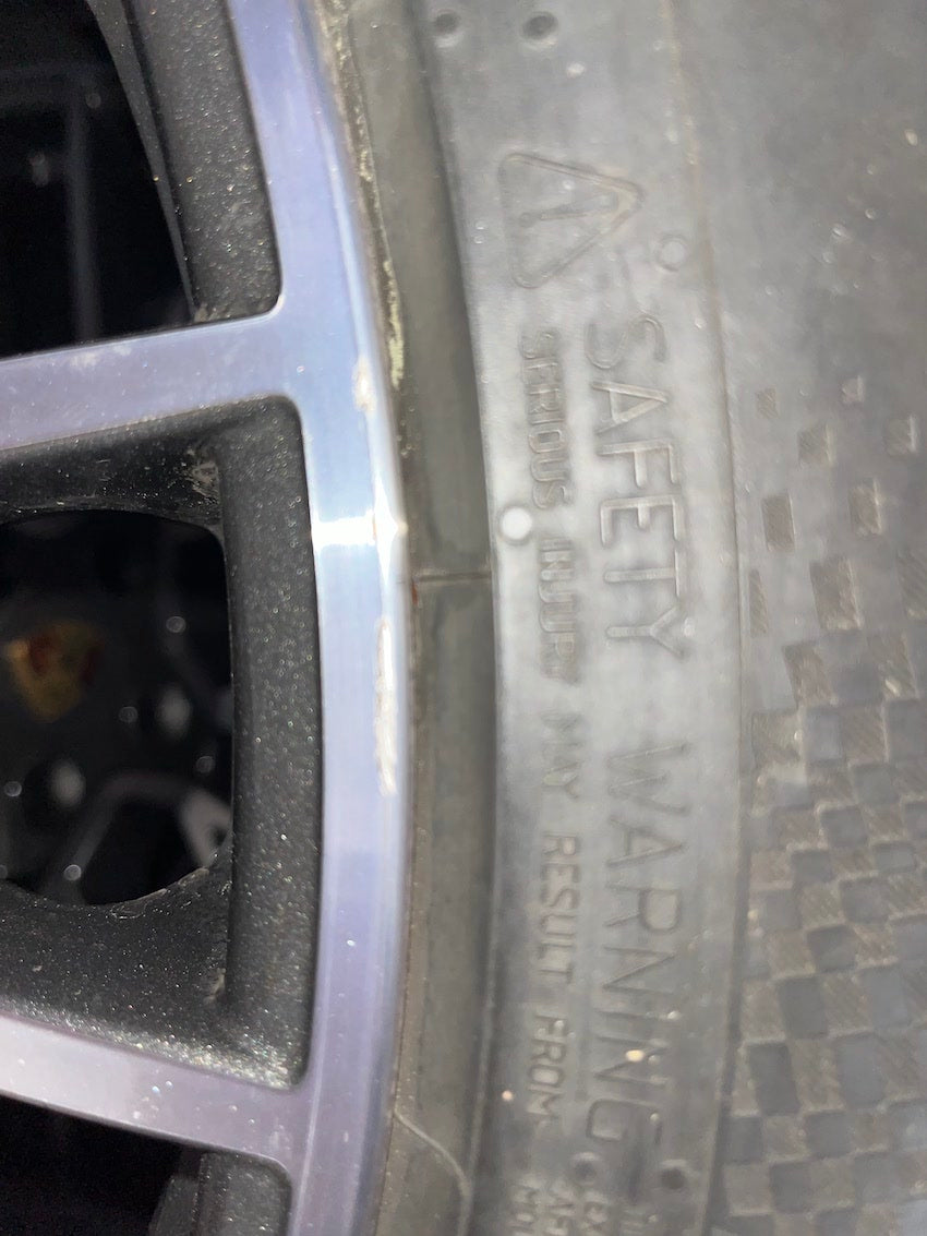 Porsche Cayenne E3 9Y0 21 Zoll RS Spyder Winter Räder Conti MwSt. awb.