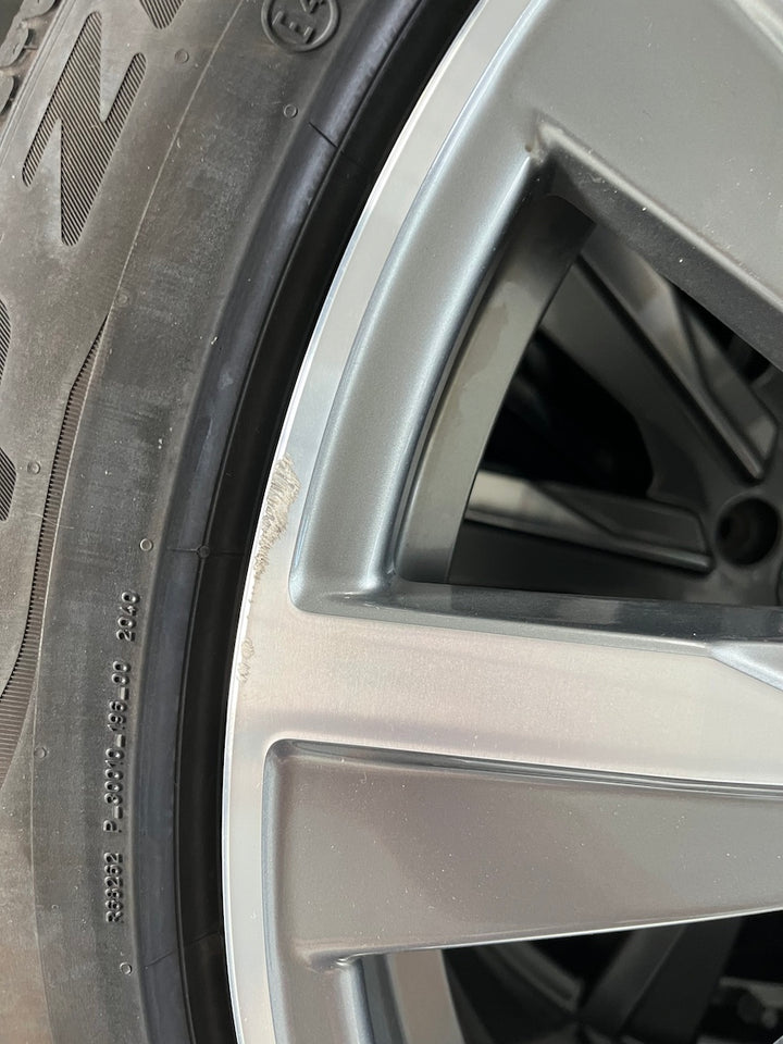 Porsche Taycan J1 20 Zoll Tequipment Design Winterräder Pirelli 2022