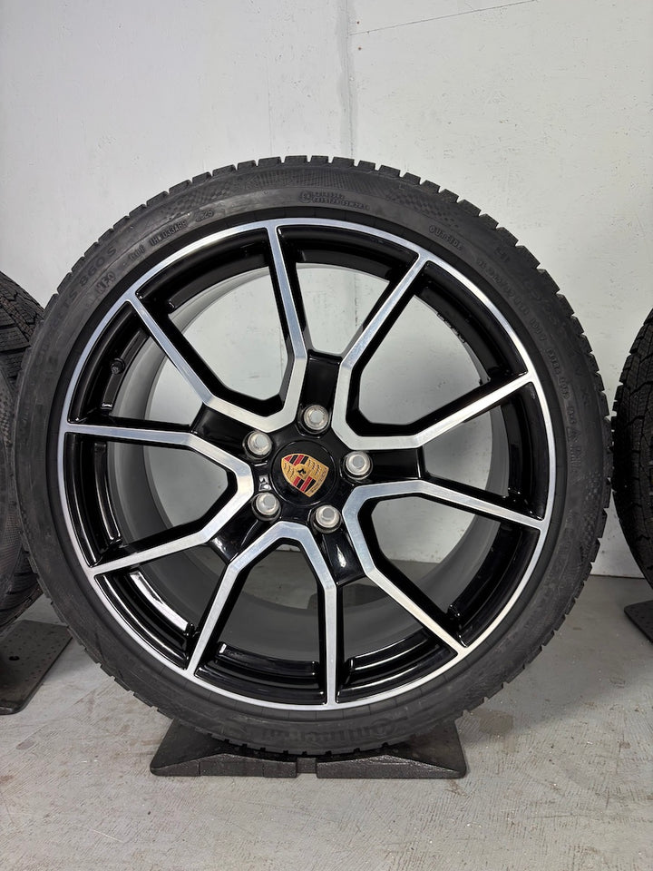 Porsche Taycan J1 II 21 Zoll RS SPYDER Winter Räder Neureifen Continental -20%