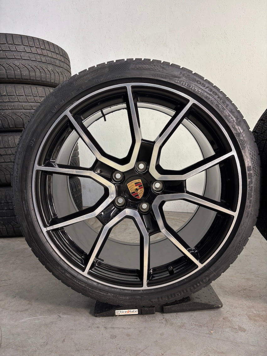 Porsche Taycan J1 II 21 Zoll RS SPYDER Winter Räder Neureifen Continental -20%