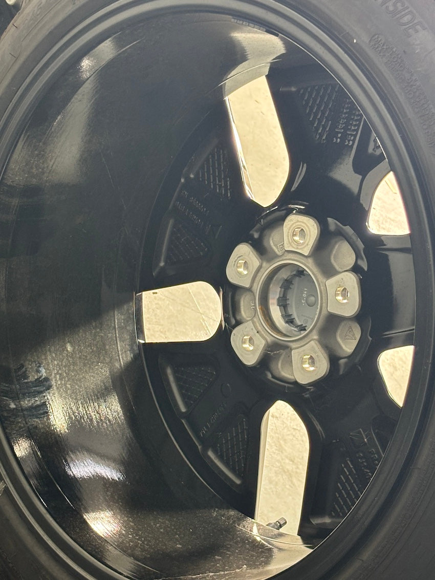 Porsche Taycan J1 II 20 Zoll Turbo Aero Sommer Räder NEU Michelin 2024