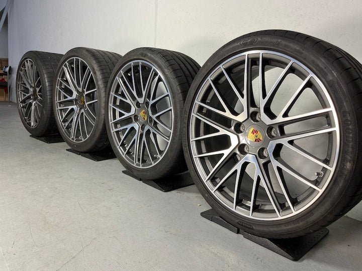 Porsche 992 TURBO 20 21 Zoll Sommerräder Goodyear TOPZUSTAND MwSt.