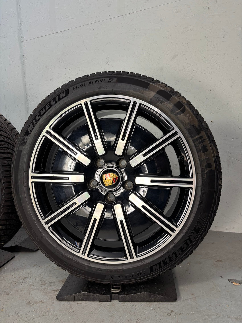 Porsche Taycan J1 20 Zoll Sport Aero Winter Räder Michelin 2024 TOP