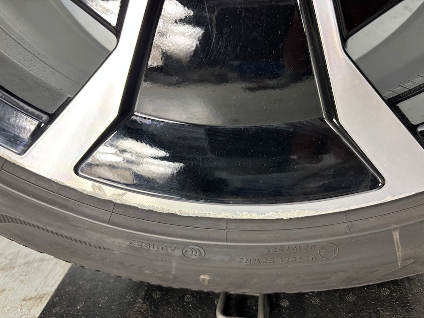 Porsche Taycan 20 Zoll Cross Aero Winterräder Pirelli 2022 6,5-7mm