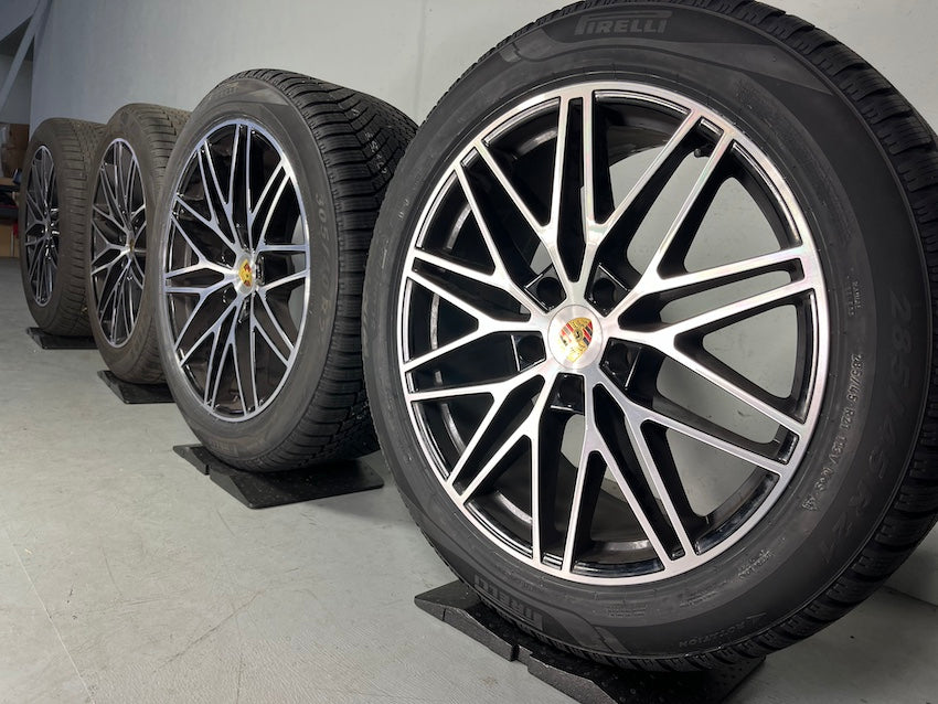 Porsche Cayenne E3 II 9Y0 21 Zoll RS Spyder Winter DOT2024 7mm TOP